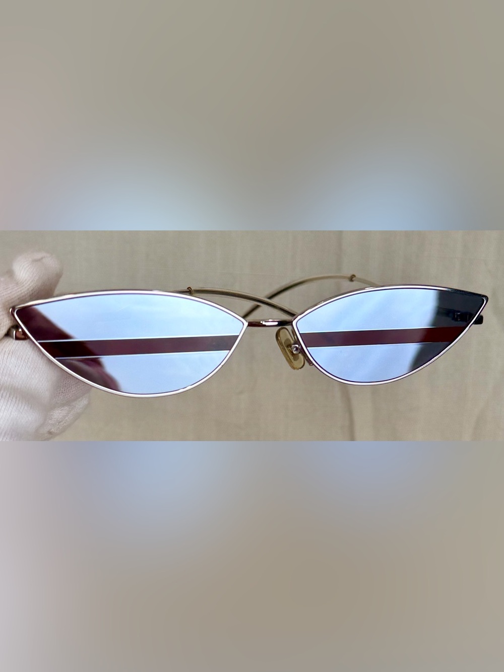 Gentle Monster POXI -02 Silver/Maroon
Slim Cat-eye Mirrored Sunglasses UNISEX - Picture 7 of 12